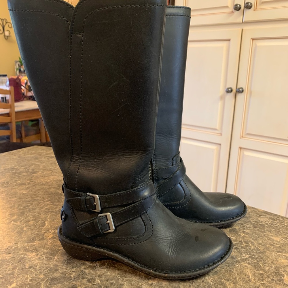 Ugg Boots Size 6 Black Leather